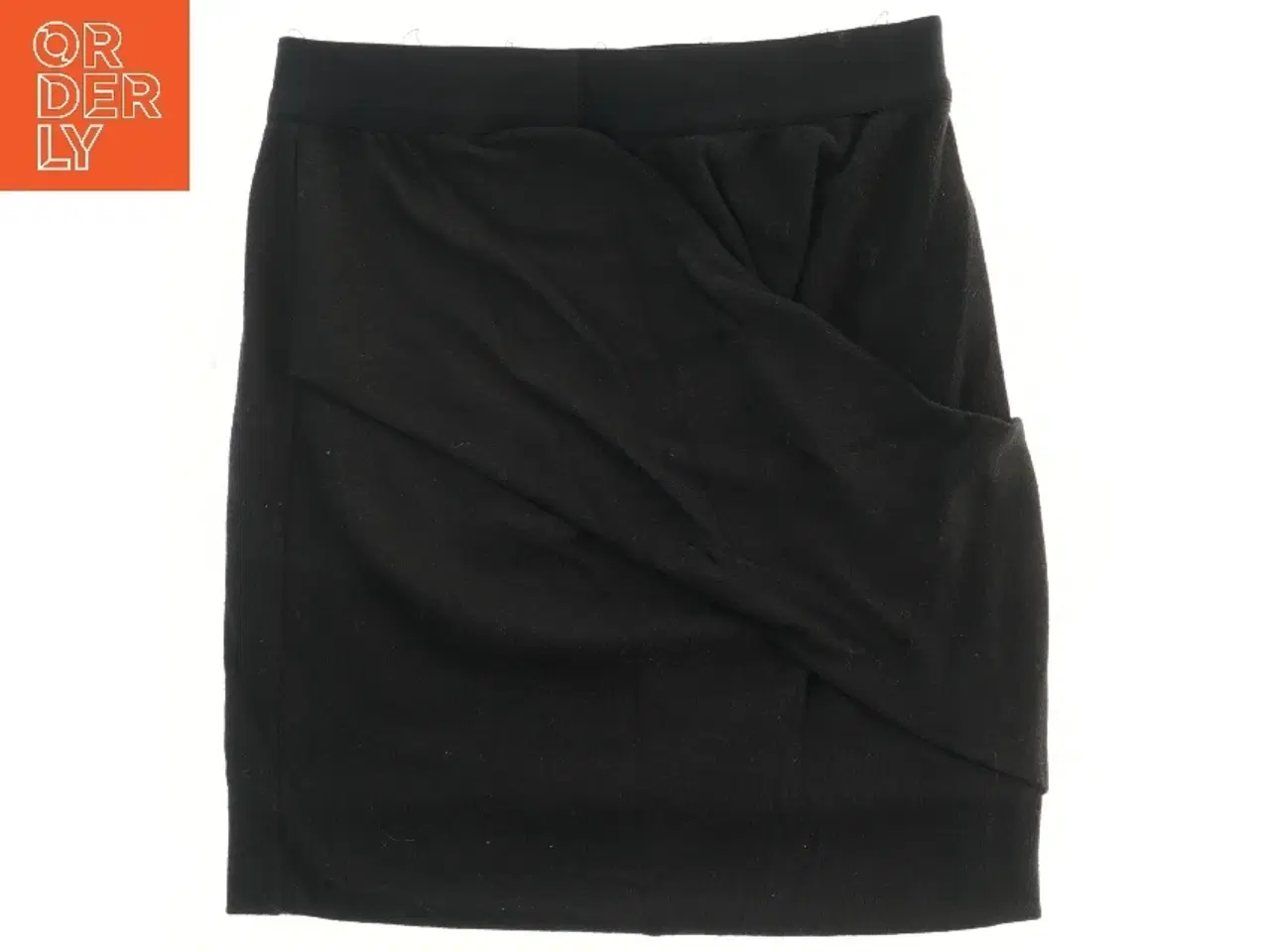 Billede 2 - Little Remix sort nederdel (str. 152)