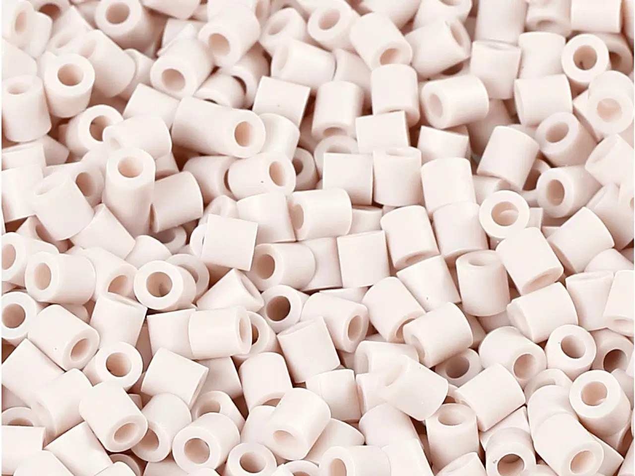 Billede 1 - PhotoPearls, str. 5x5 mm, hulstr. 2,5 mm, medium, lys grå (10), 6000stk./ 1 pk.
