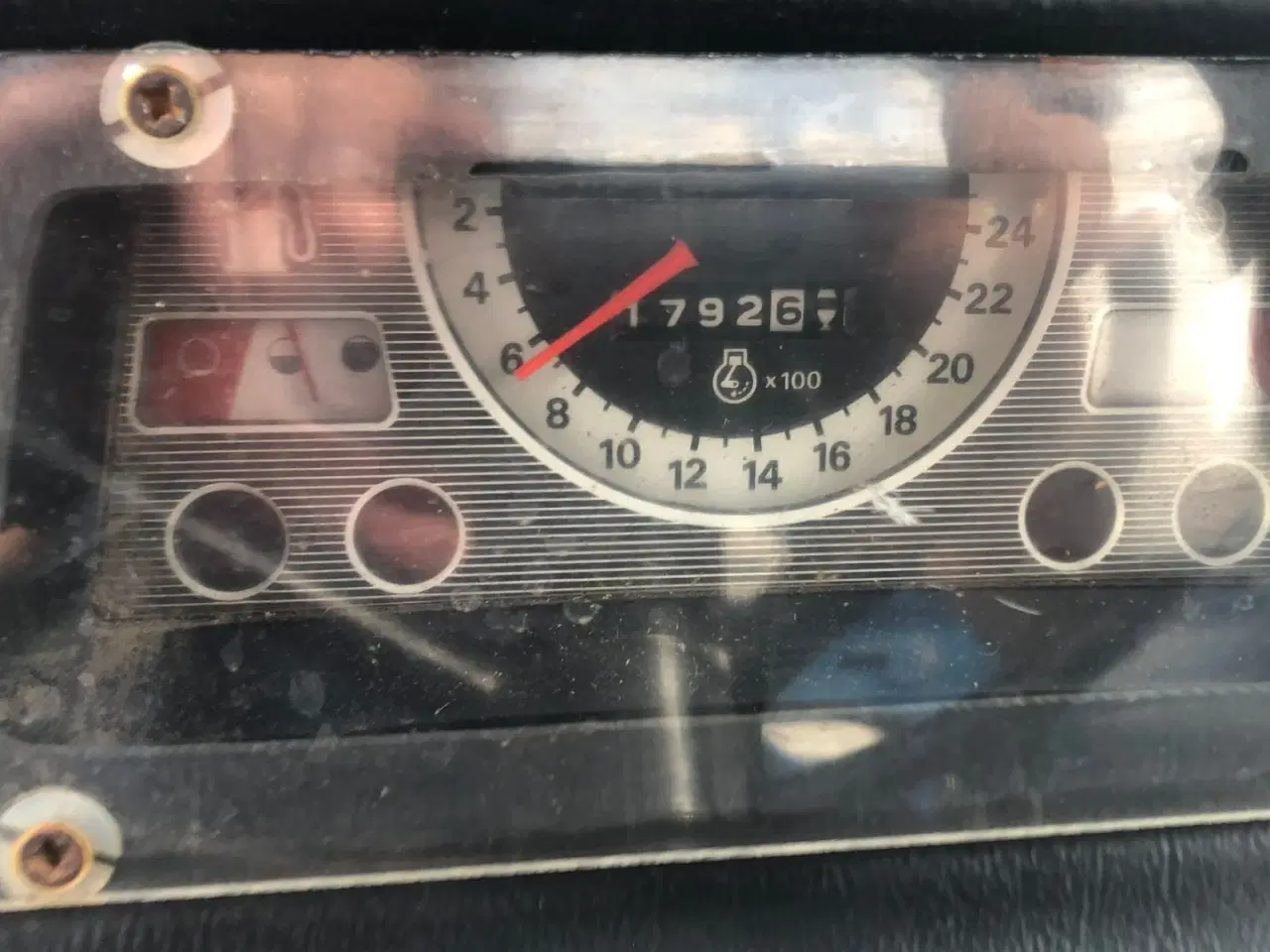 Billede 9 - Ford 4100 Med Kost og Sneskraber