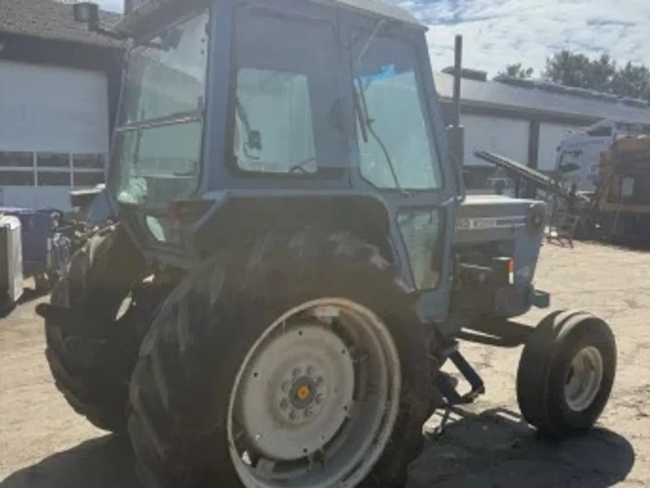 Billede 3 - Velholdt traktor