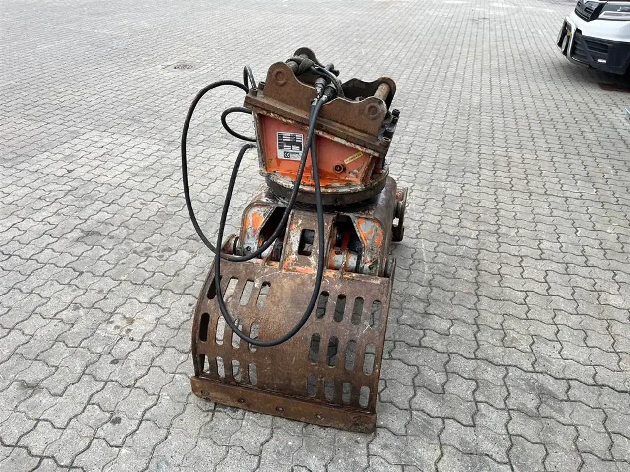 Billede 3 - - - - Sotergrab med hydraulisk rotor for 8tons maskine