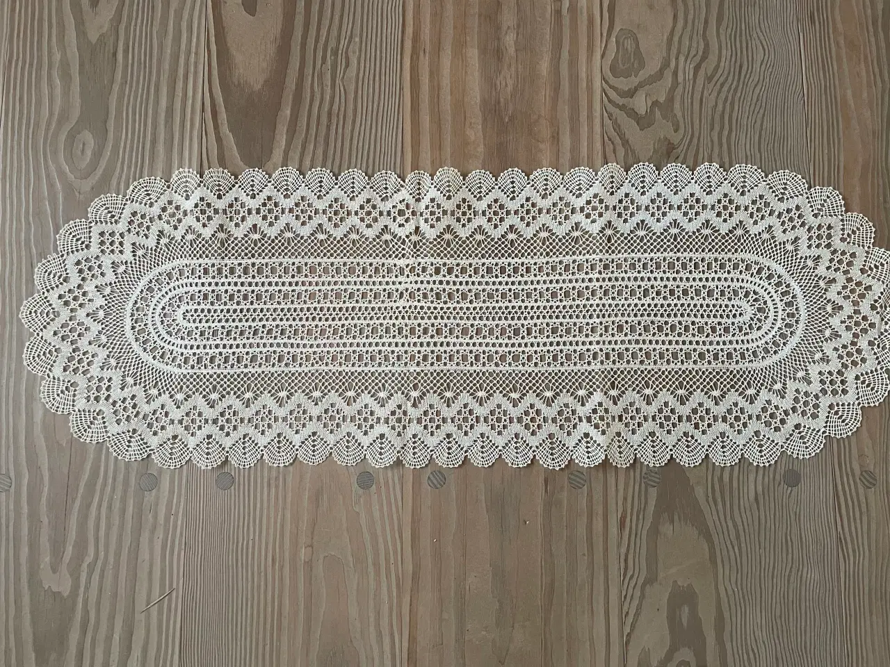 Billede 1 - Dug kniplet ubrugt