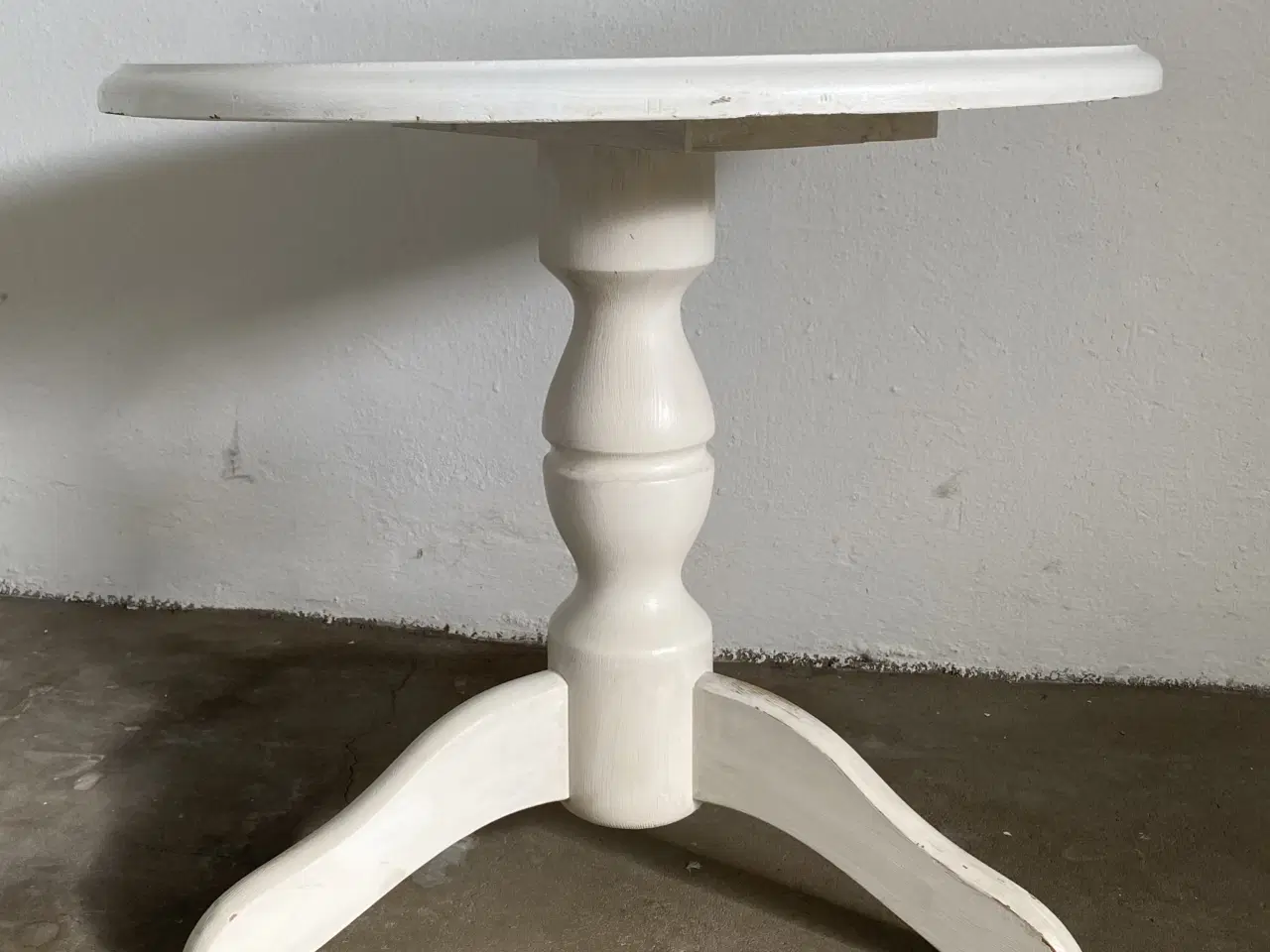Billede 6 - Rundt Sofabord hvidmalet træ