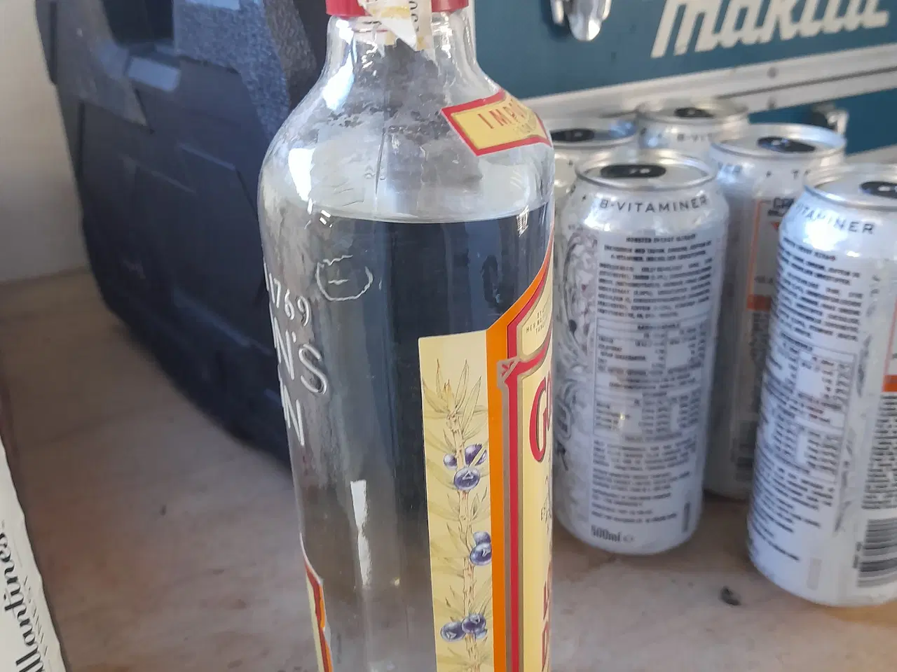 Billede 7 - Rester fra fest 