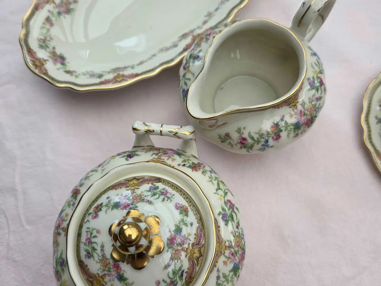 Billede 1 - Bravia Flødekande og sukkerskål. I Astrid.