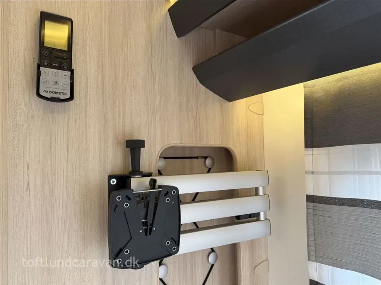 Billede 15 - 2016 - Hobby De Luxe Edition 460 UFe   Superflot og velholdt, POPULÆR VOGN MED DOBBELTSENG.