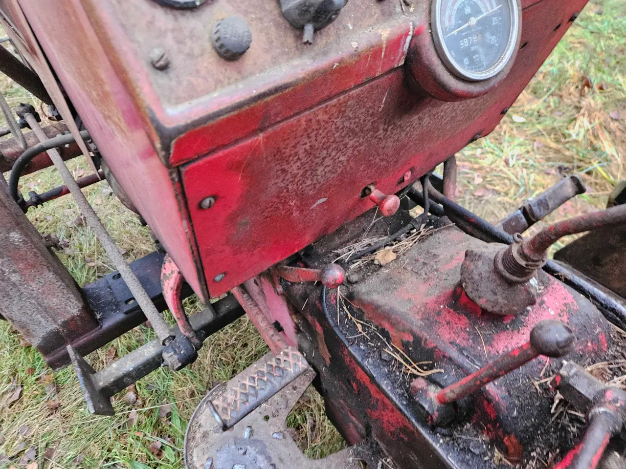 Billede 6 - IH B 414 traktor med frontlæsser