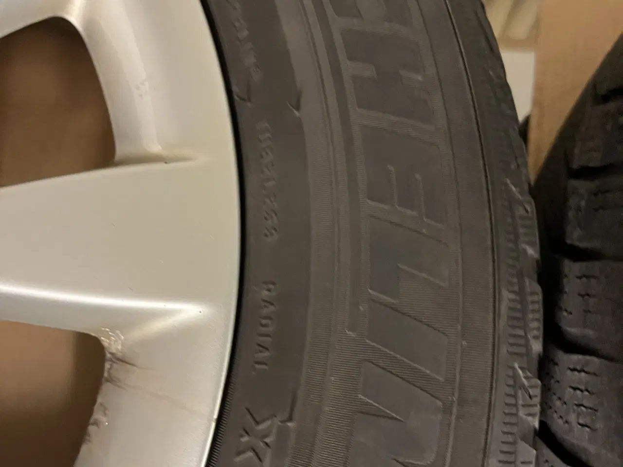 Billede 2 - Originale Audi alu-fælge med dæk