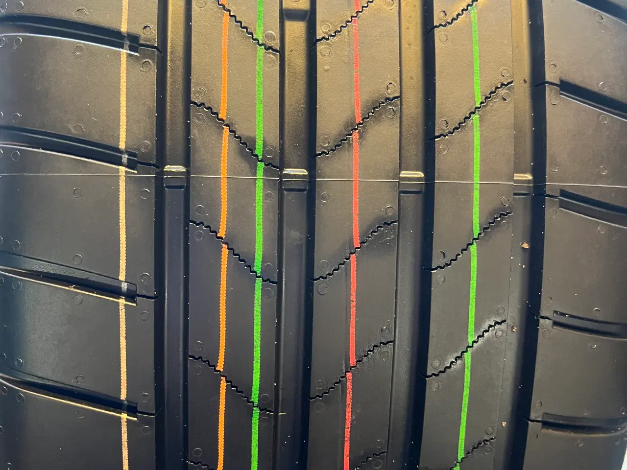 Billede 6 - Nye 215-45-20 sommerdæk Bridgestone