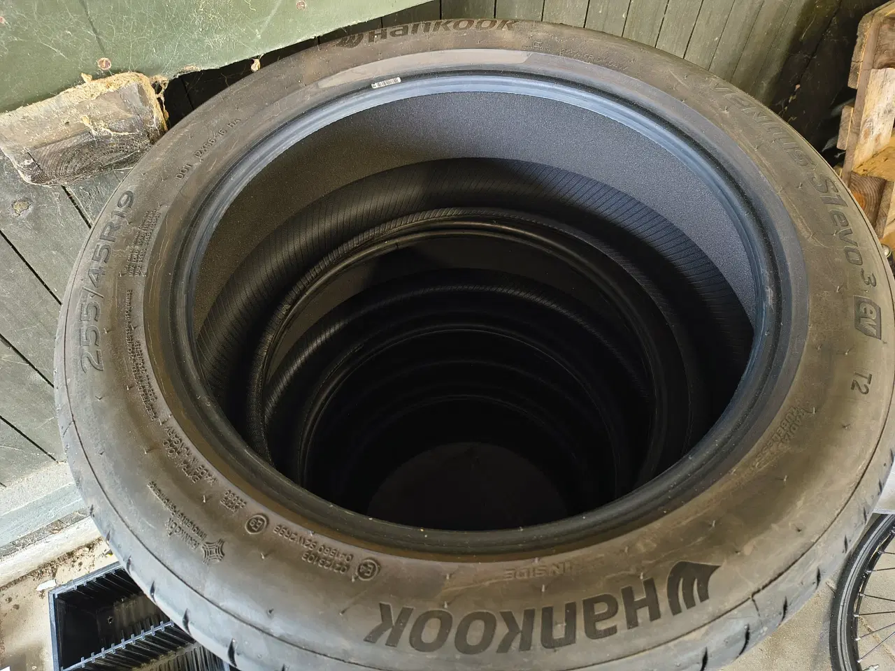 Billede 4 - Hankook 255/45R19 Sommerdæk