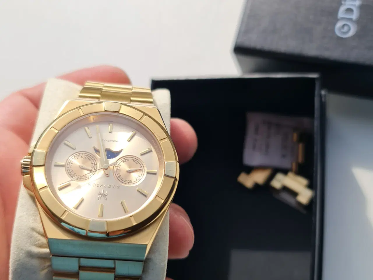Billede 3 - Scorpion Herreur i Guld Design m. Moonphase & Dato