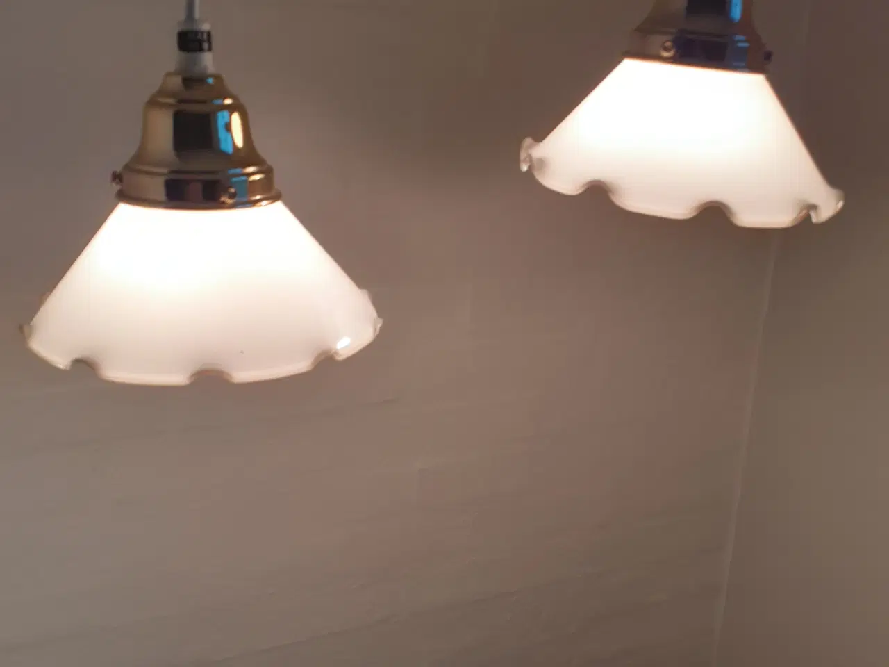 Billede 3 - Lamper i mat glas 