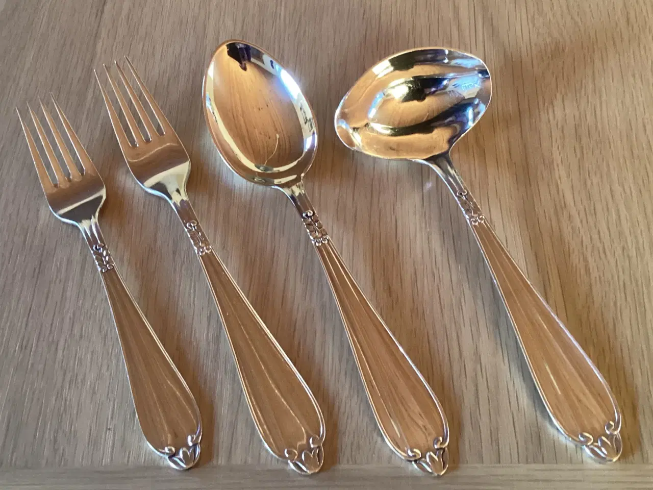 Billede 2 - “Krone” bestik i Sølvplet, pris pr. stk i opslaget