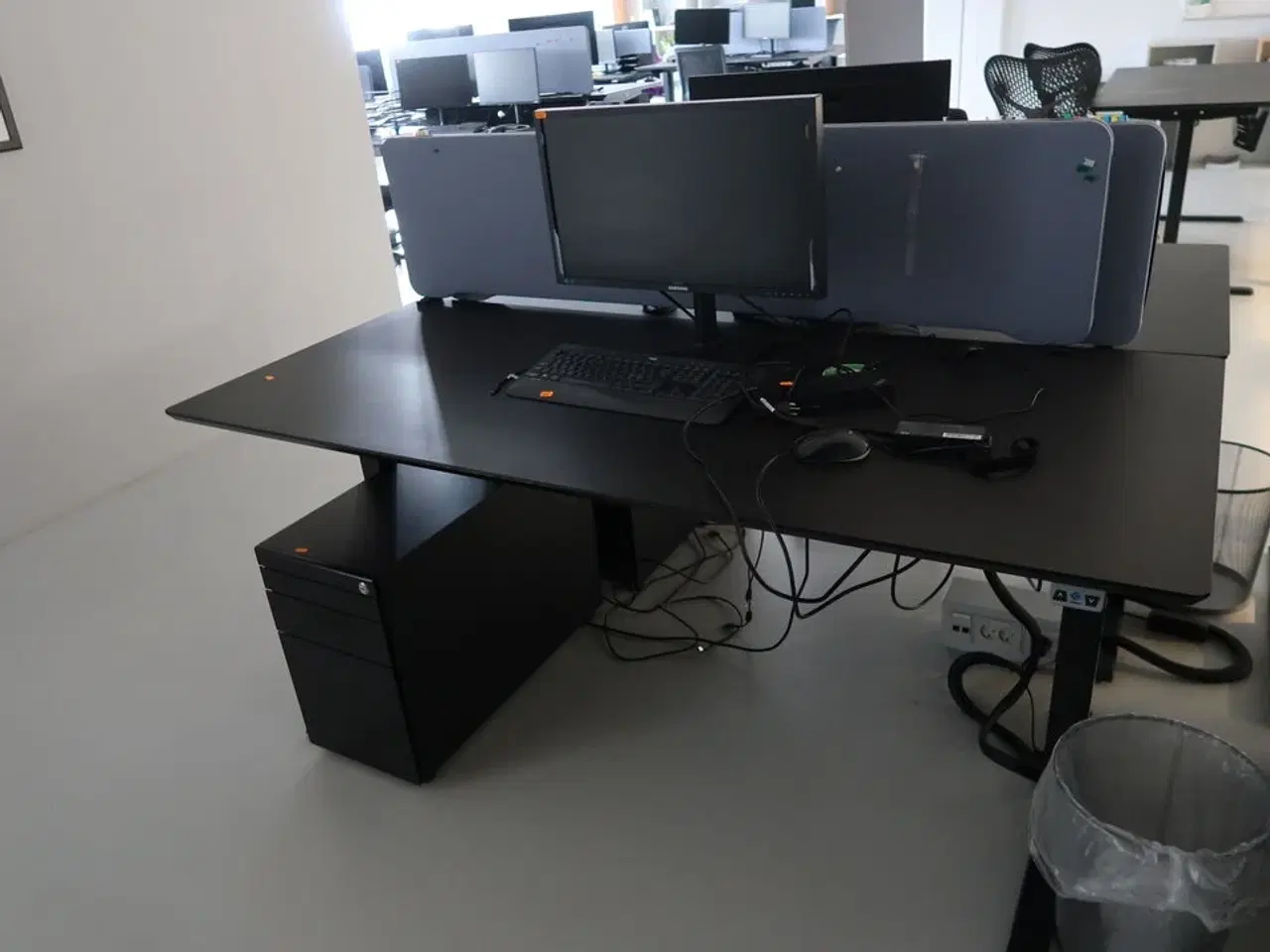 Billede 1 - Computerskærm SAMSUNG, dockingstation LENOVO ThinkPad, tastatur, mus