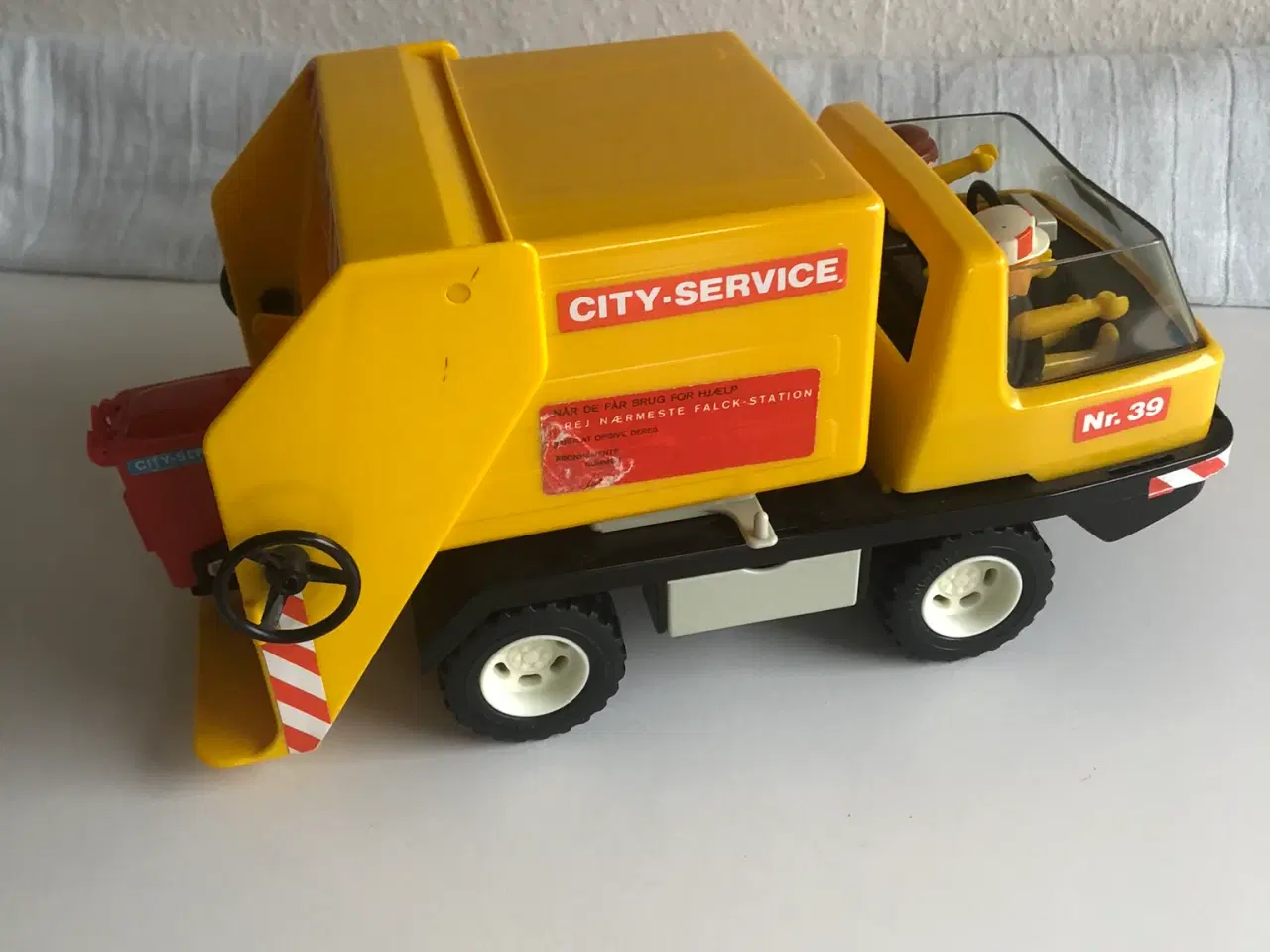 Billede 2 - Playmobil City-Service / skraldevogn og figurer