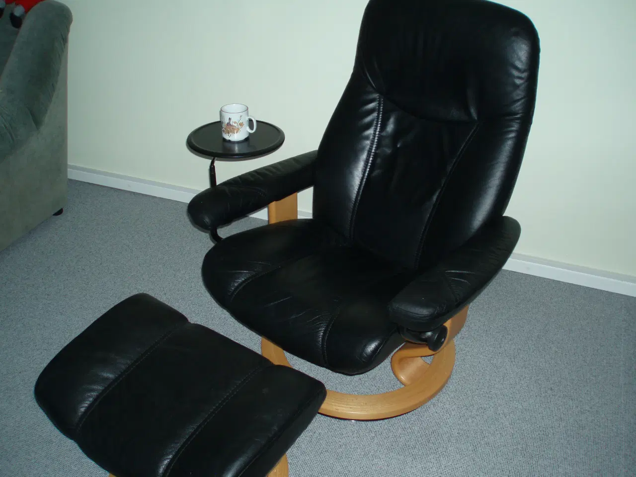 Billede 4 - Velholdt Stressless lænestol m. fodskammel