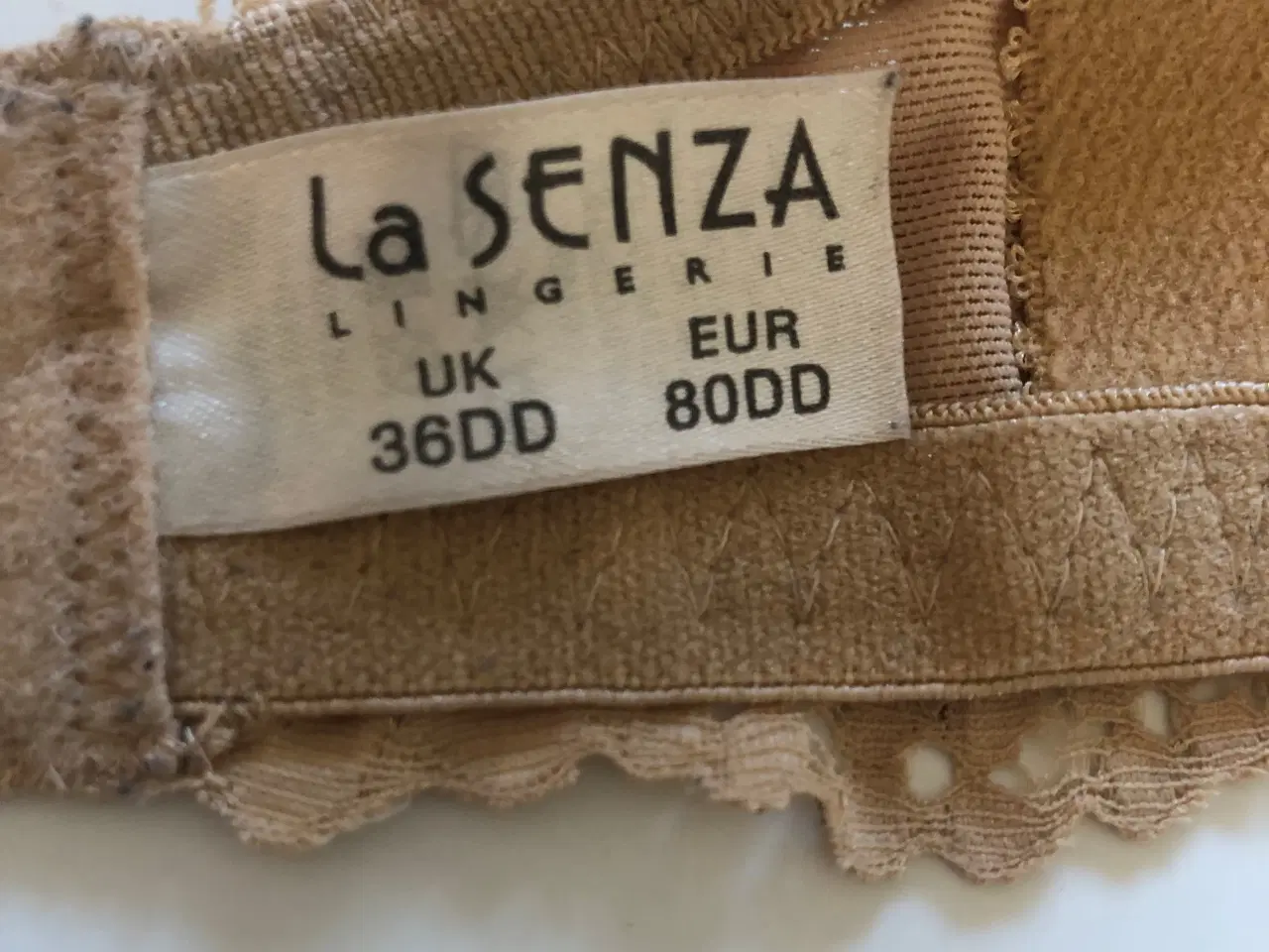 Billede 3 - BH sæt - Str. 80DD + 38/Medium