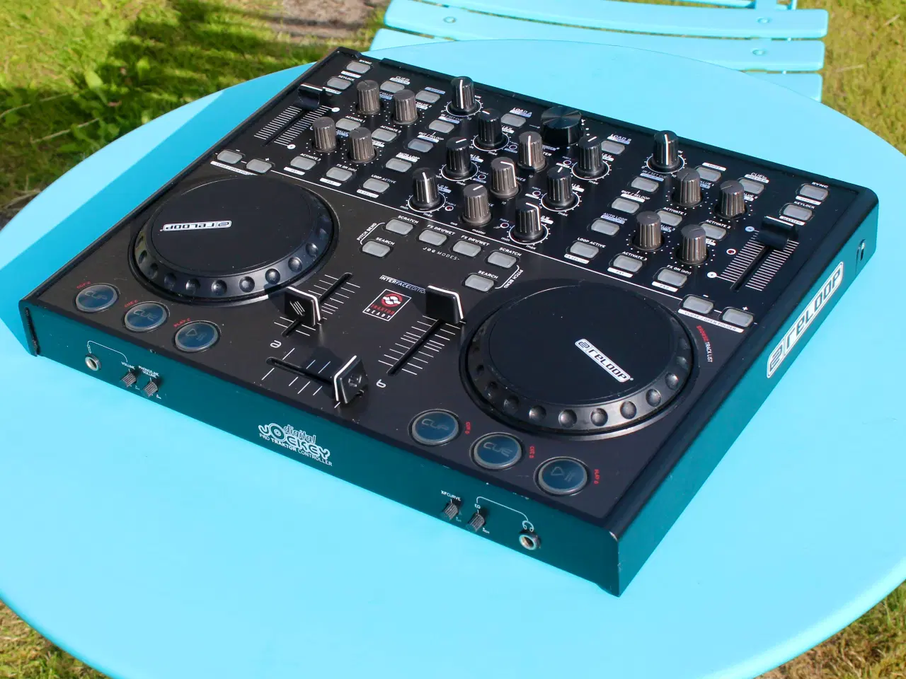 Billede 3 - 🎧 Komplet DJ-controller med indbygget lydkort