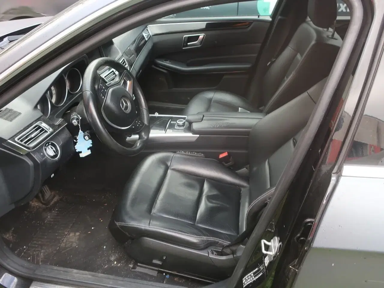 Billede 3 - Personbil MERCEDES E220 Bluetec diesel (momsfri) (uden afgift)