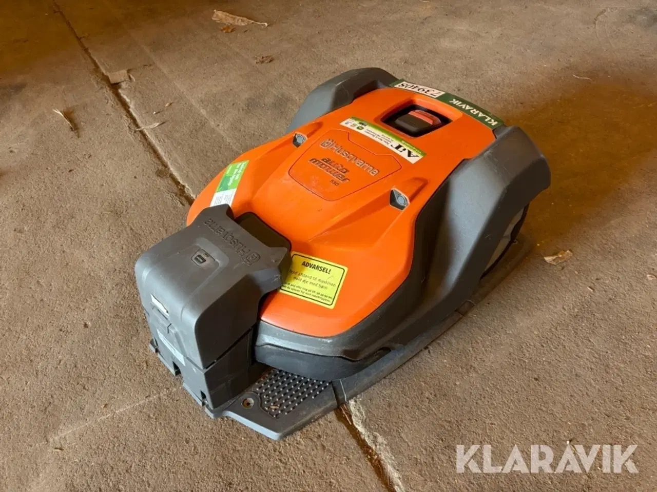 Billede 1 - Robot plæneklipper Husqvarna 550 med ladestation