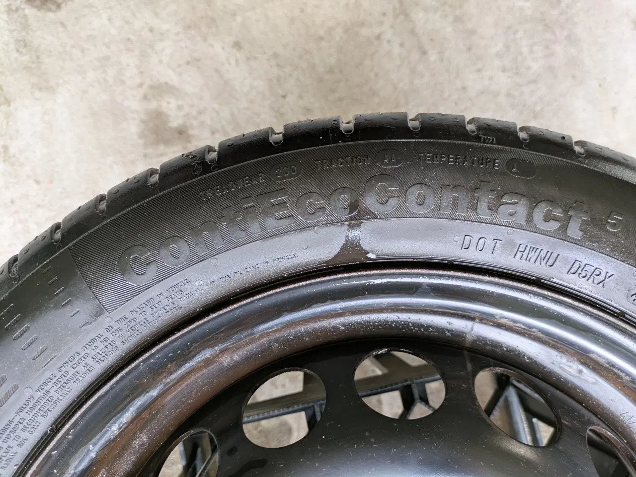 Billede 2 - Continental sommerdæk på fælge - 165/60X15 H