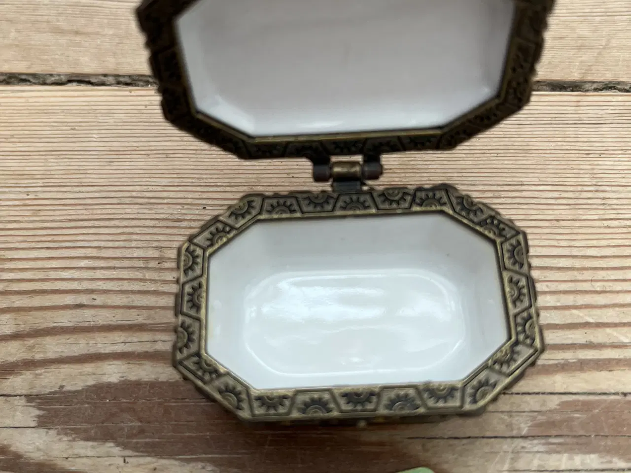 Billede 4 - Mini skrin / pilleæske