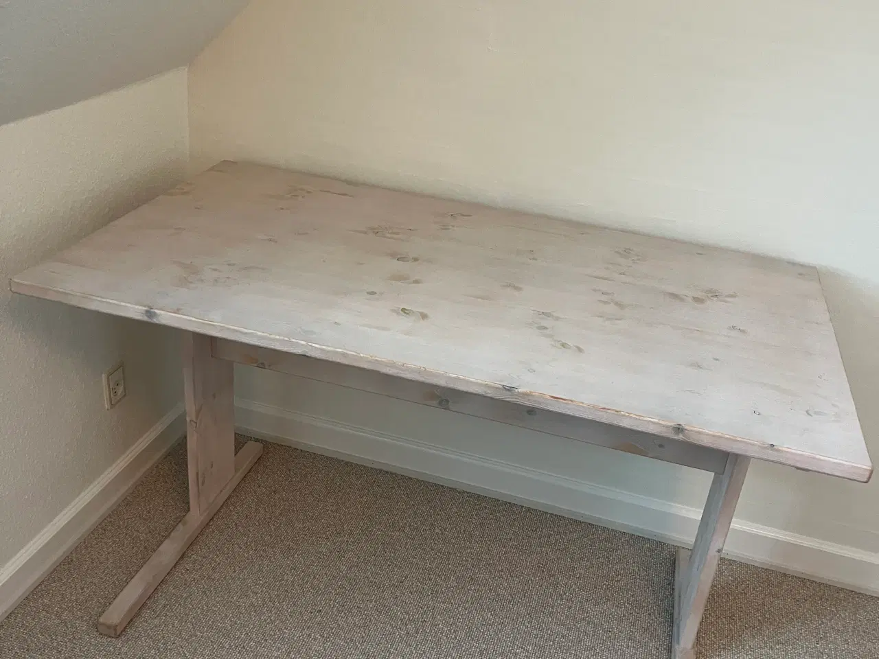 Billede 5 - Skrivebord og stol til børn - sælges helst samlet