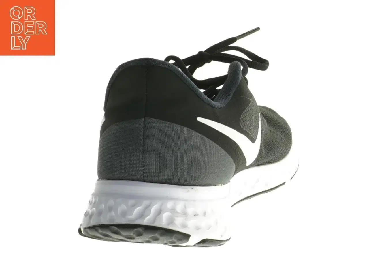 Billede 2 - Nike Revolution 5 Black/White (str. 45 )