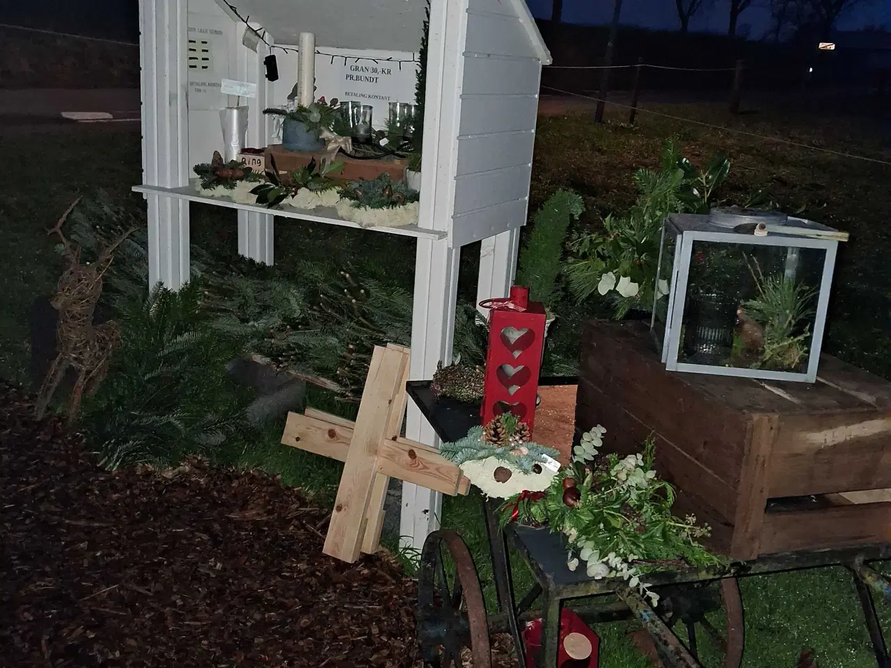 Billede 2 - Træ nisser sælges og andet jule ting