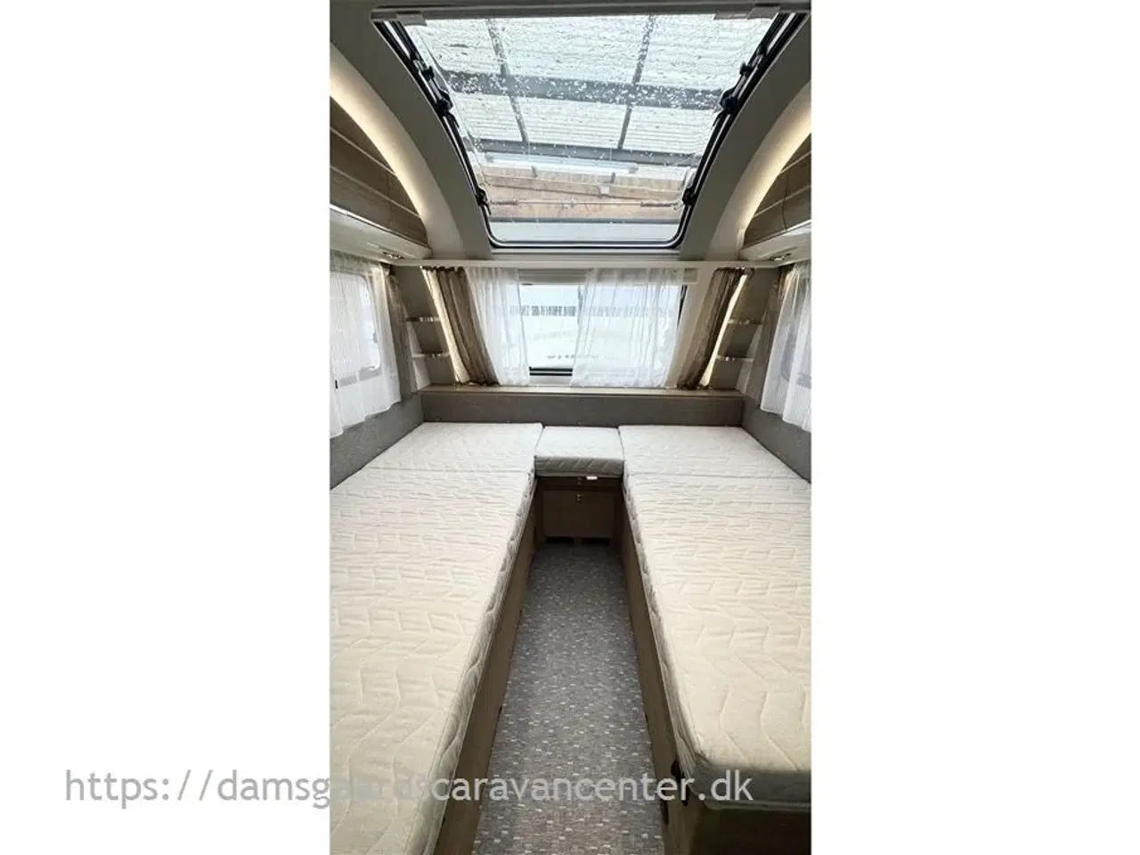 Billede 13 - 2018 - Adria Adora 482 LU   Enkeltsenge-Lamel-Gulvtemp.-Telt