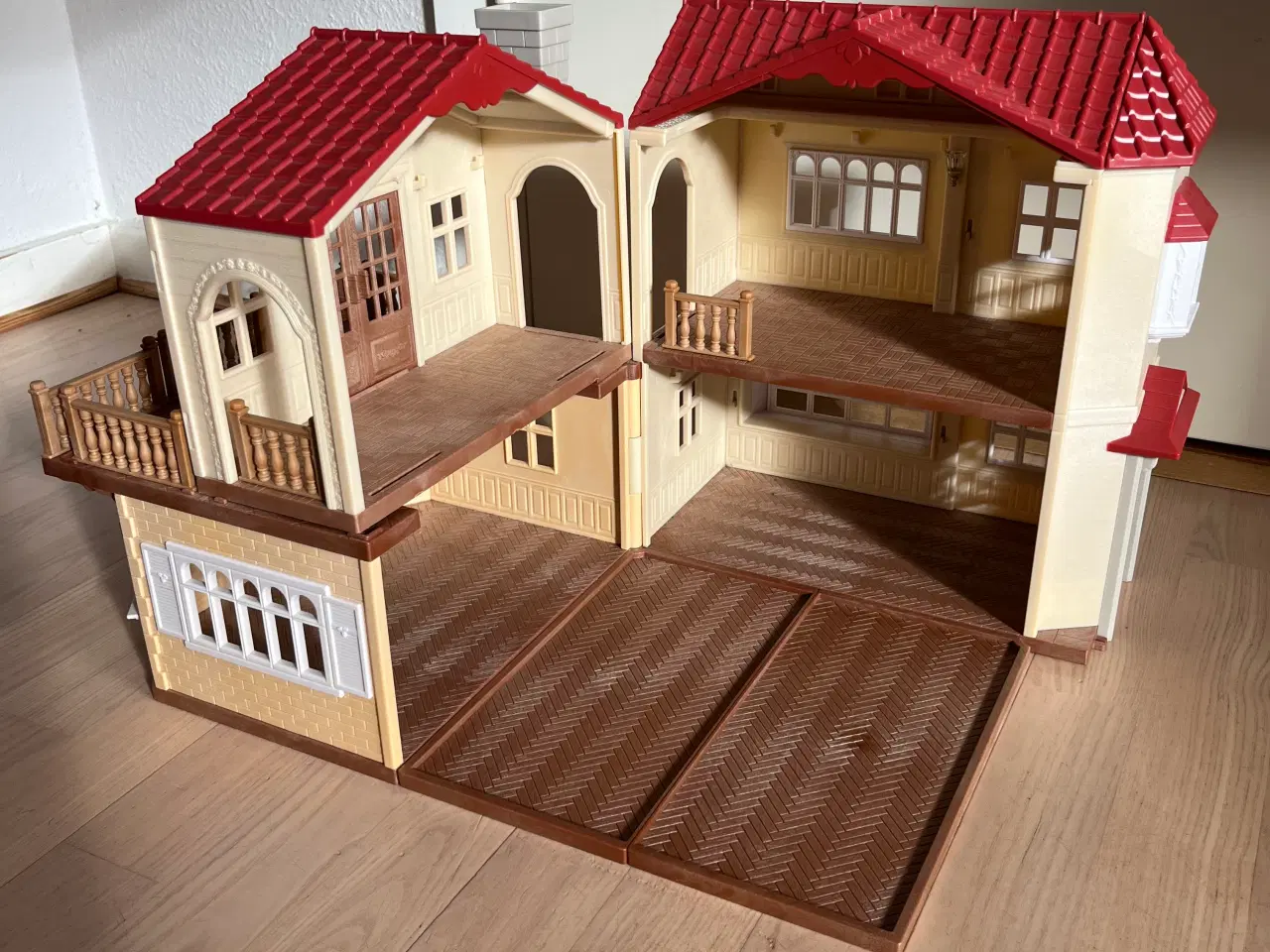 Billede 8 - Huse, kanin familie og tilbehør fra Sylvanian Fam