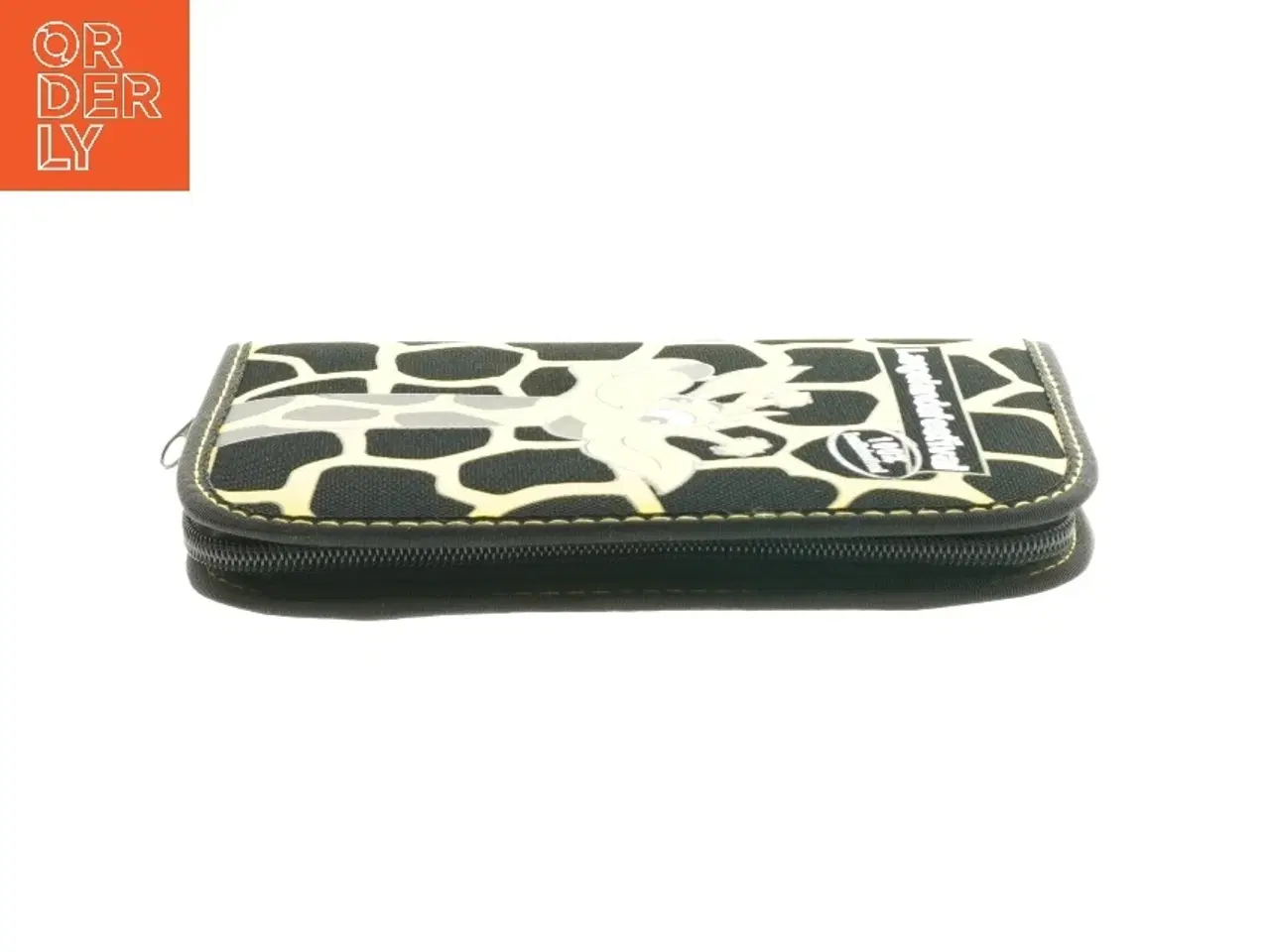 Billede 2 - Sammenklappelig pung med girafmotiv fra Langelandsfestival (str. 19x13x2,5 cm)