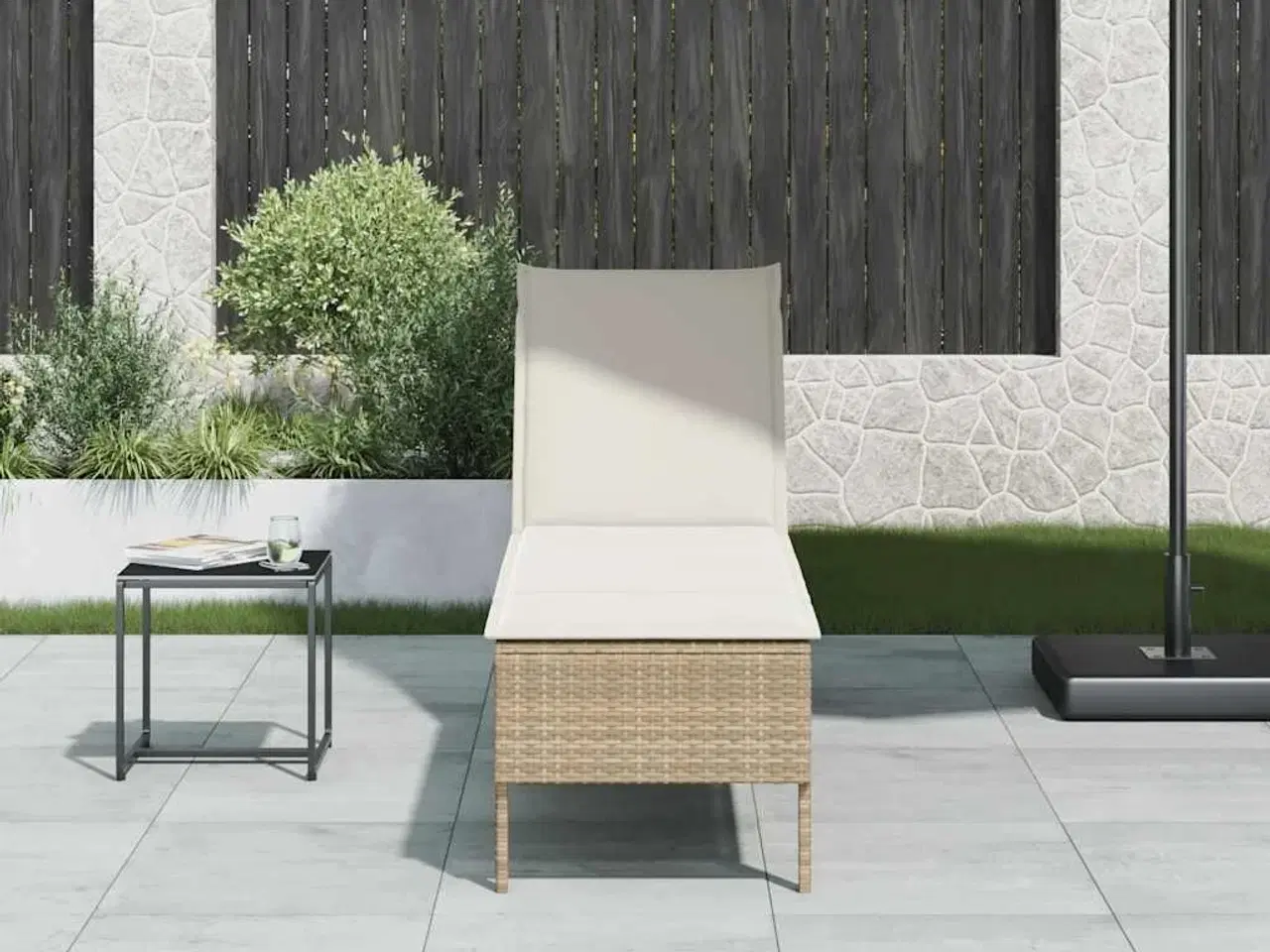 Billede 1 - Liggestol med hynde 55x200x44 cm polyrattan beige