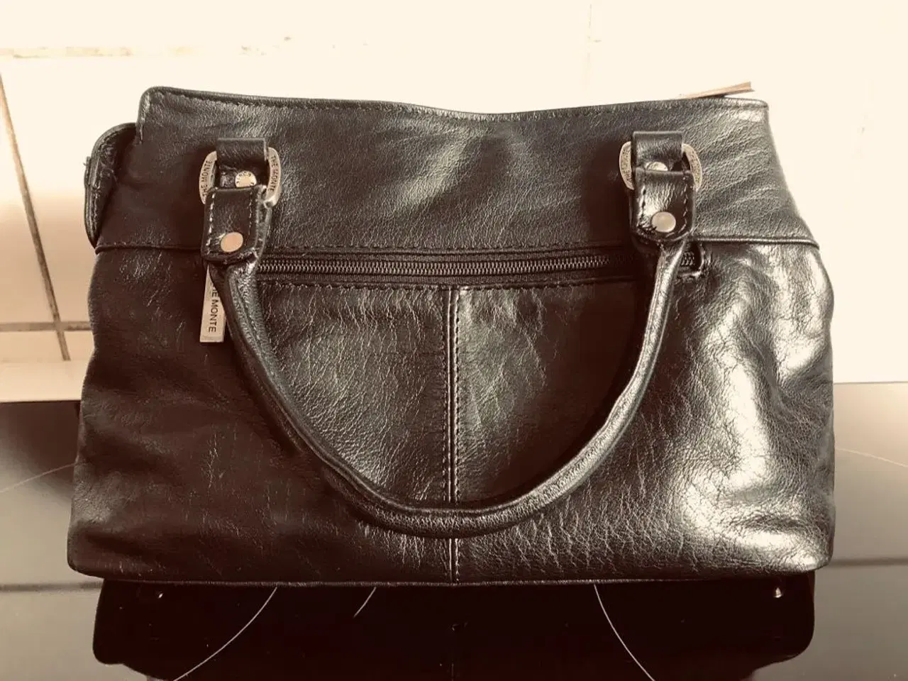 Billede 3 - Sort læder håndtaske
