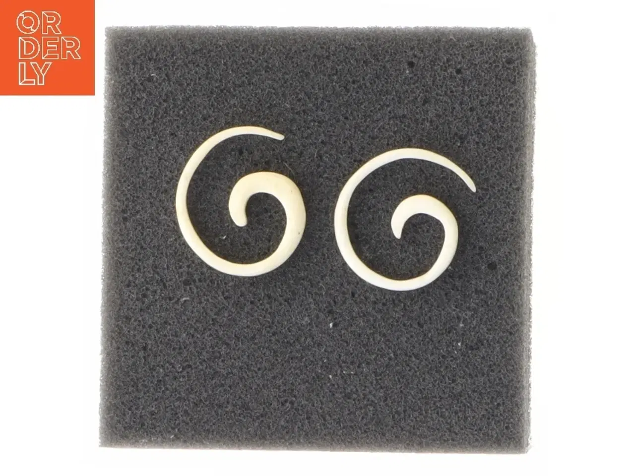 Billede 2 - Spiraløreringe (str. Ø 2 cm)