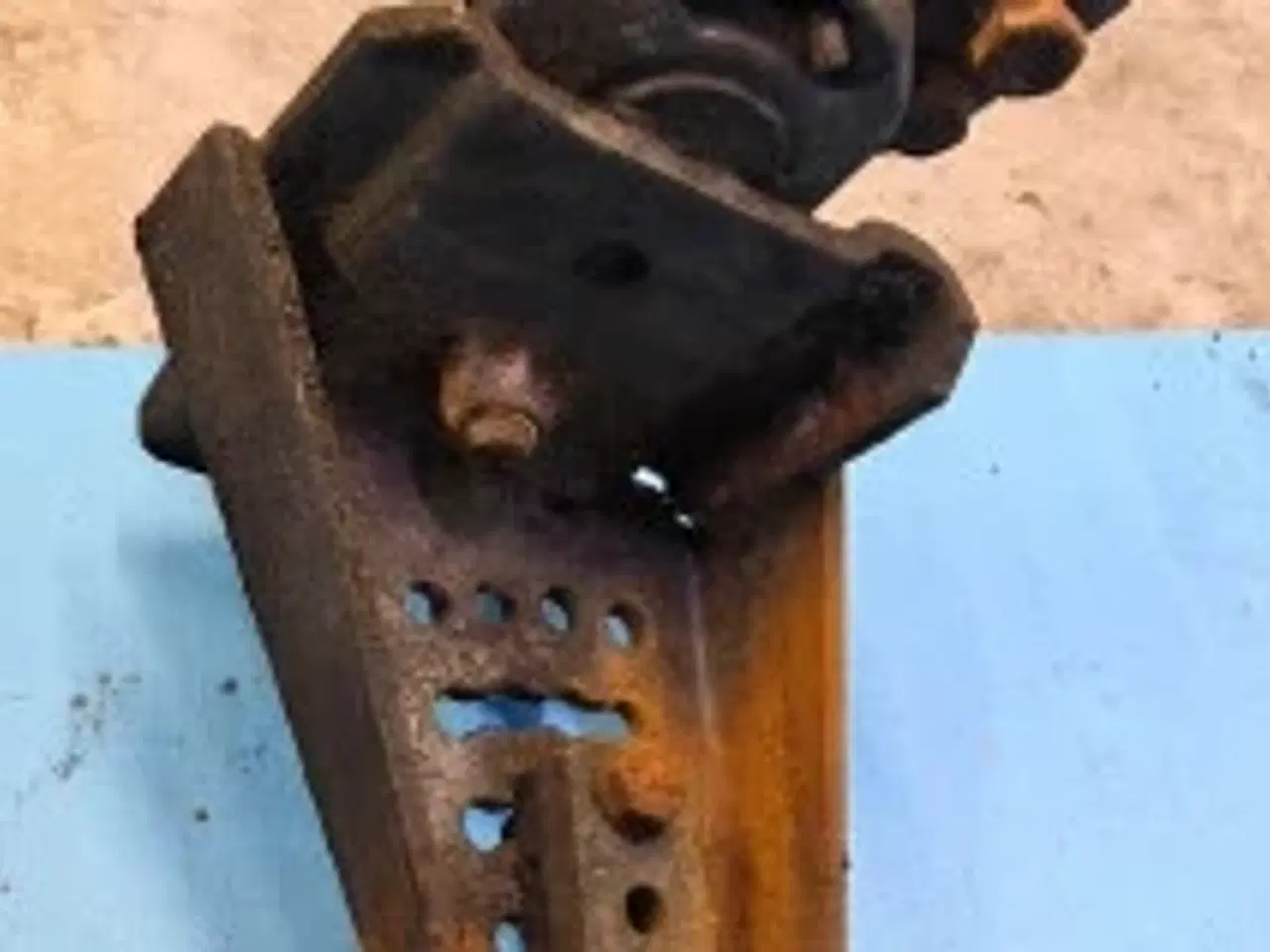 Billede 6 - Case Maxxum 150 Hjulskærm Beslag R.  47802224