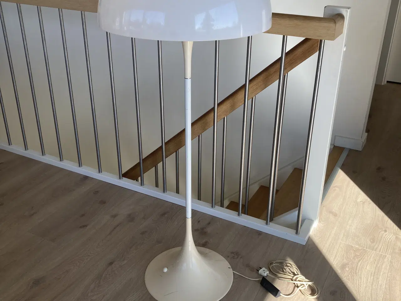 Billede 1 - Panthella gulvlampe sælges