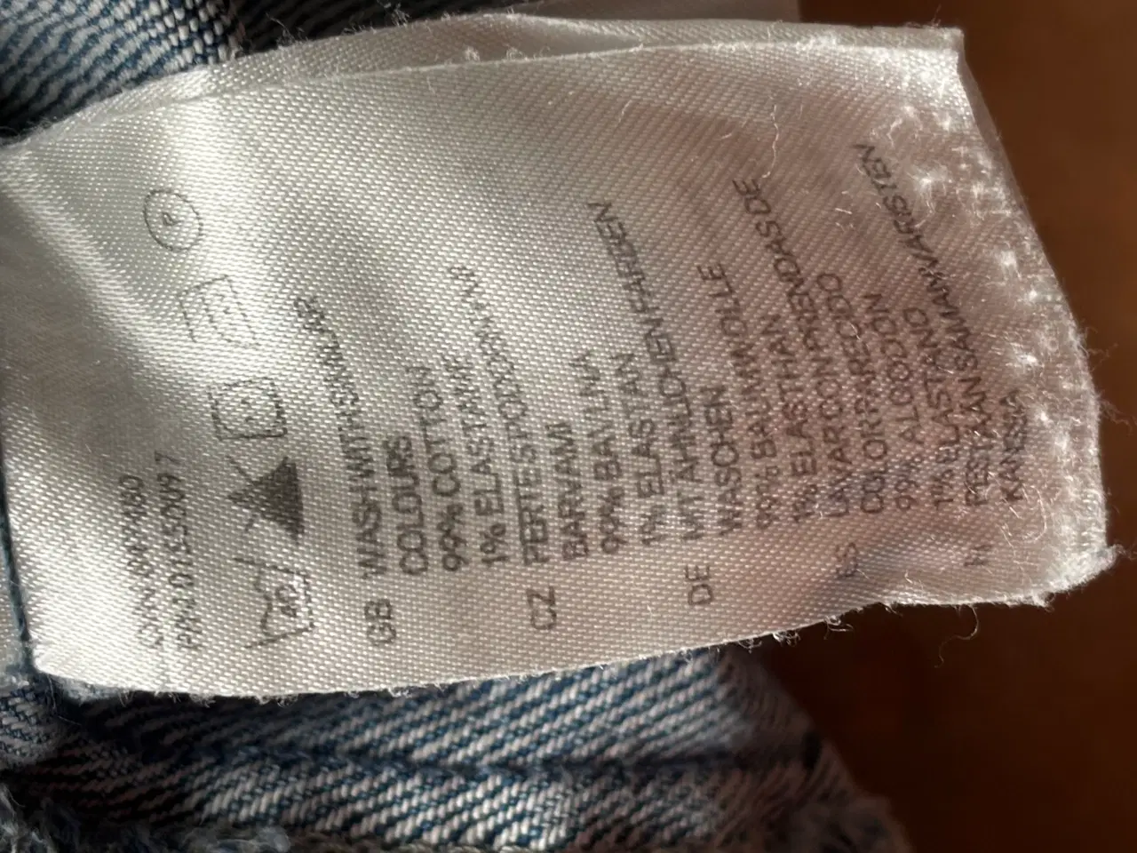 Billede 12 - H&M denimjakke til pige str 158 blå