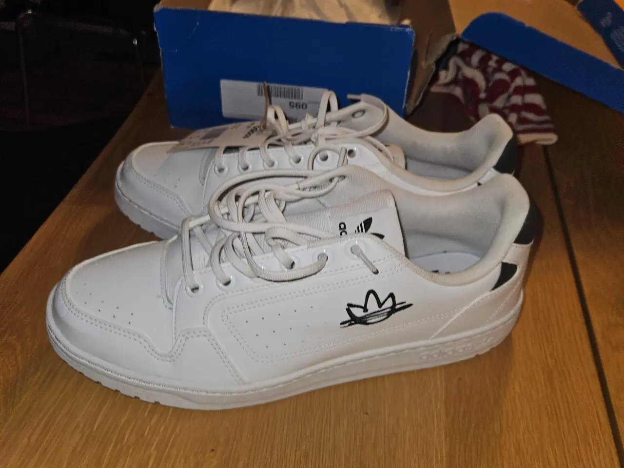 Billede 1 - Lækre ubrugte sneakers