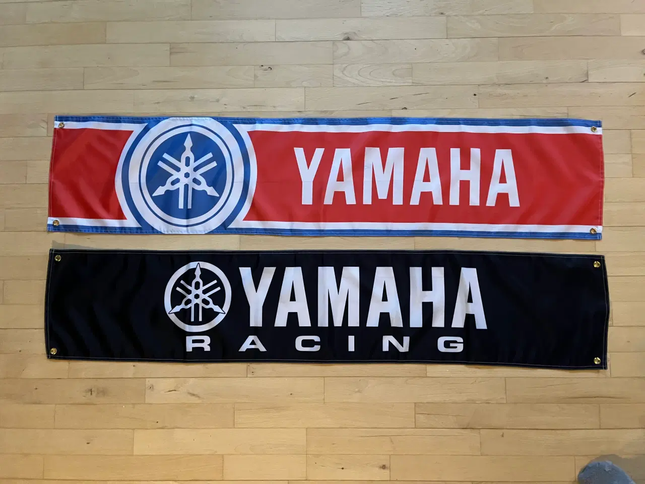 Billede 1 - Flag med Yamaha og Yamaha Racing