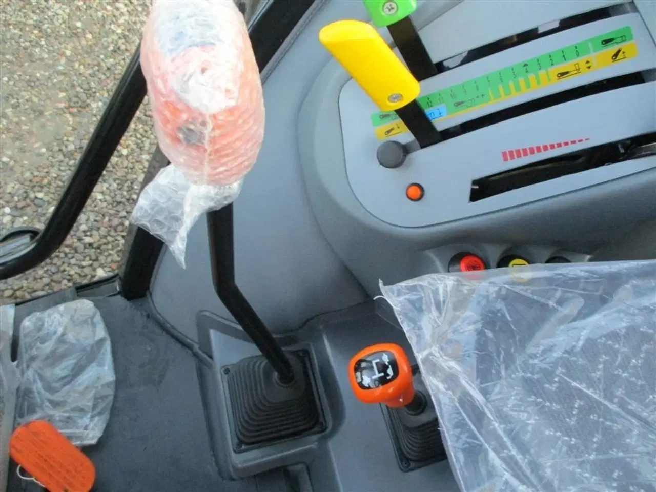 Billede 6 - Deutz-Fahr Agrofarm 115G with 30F+30R Hi-Lo and CreepGea