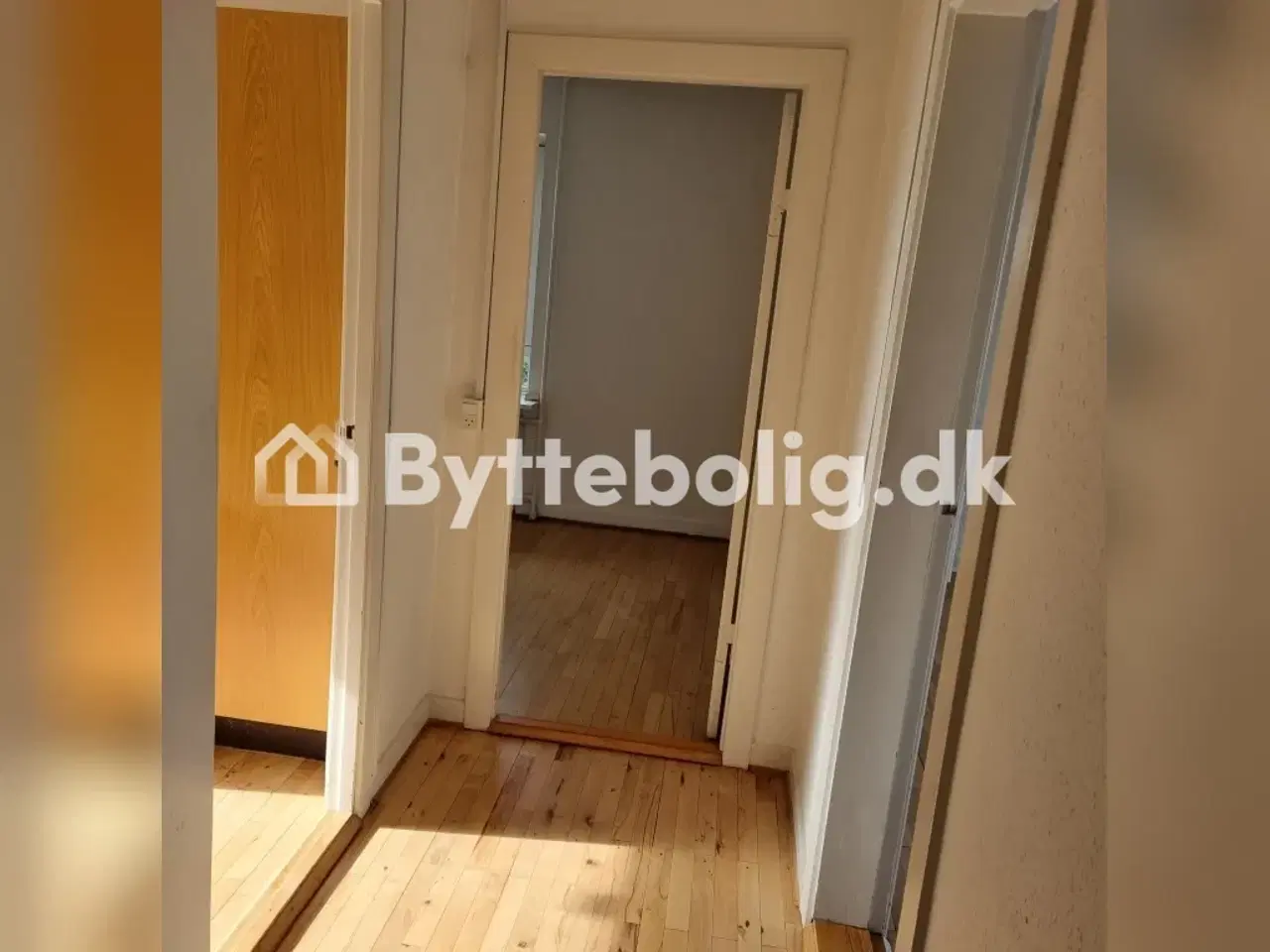 Billede 3 - 2-værelses lejlighed i Bagsværd byttes til større
