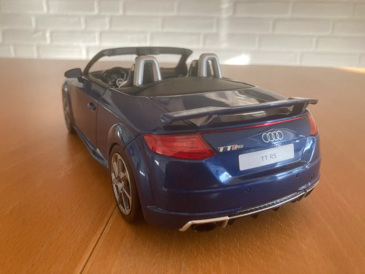 Billede 2 - Audi TT RS 1:18