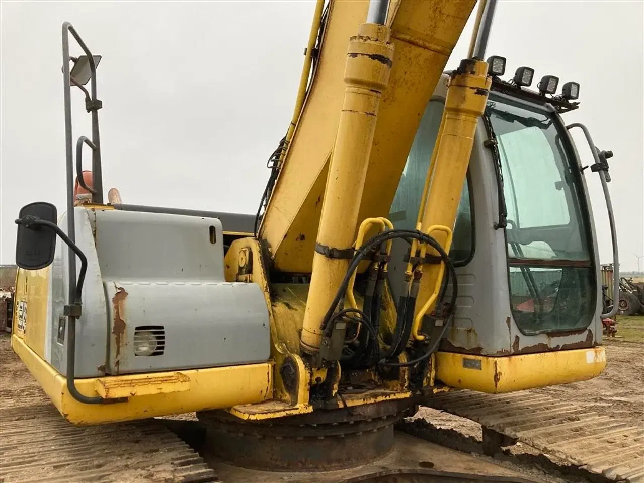 Billede 6 - New Holland E 265 LC Kipbart planerblad og graveskovl