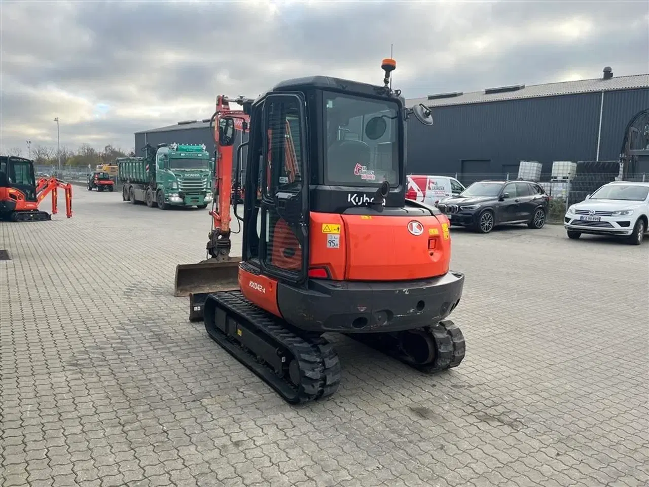 Billede 12 - Kubota Kx042-4 kipbar planer skovl