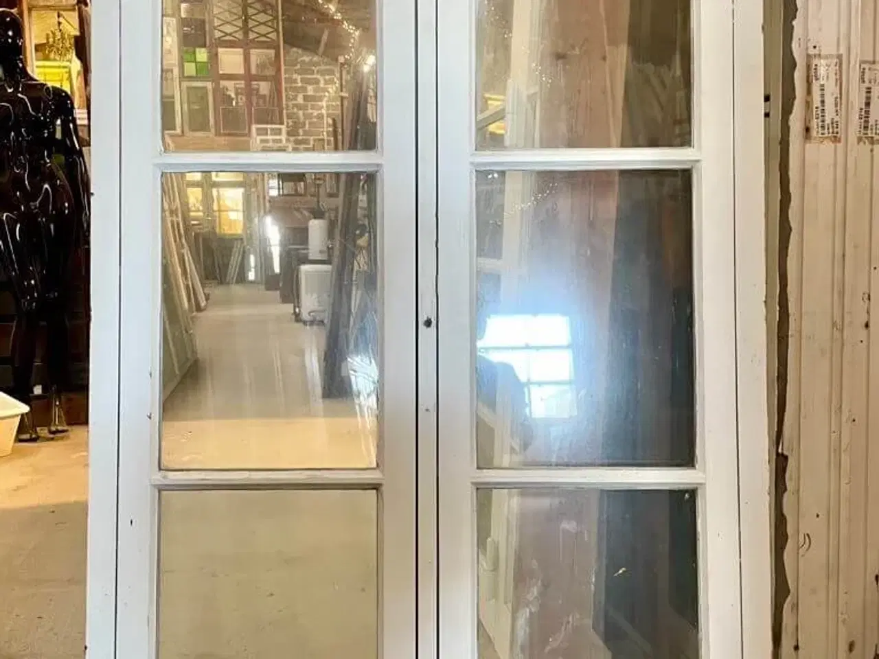 Billede 1 - Velholdt 2-fags, 3-ruders koblet vindue