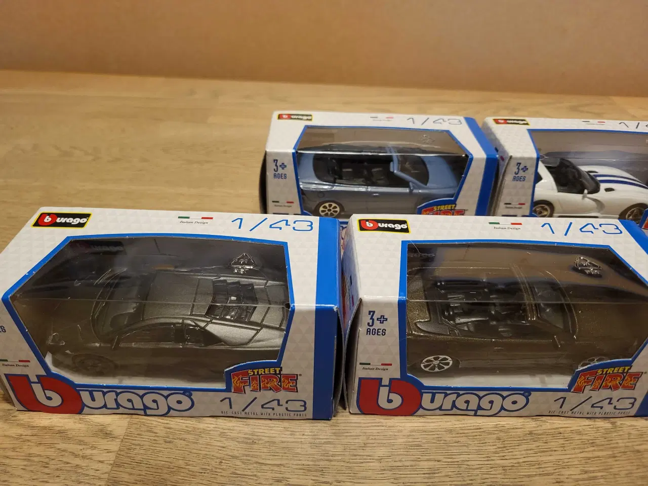 Billede 4 - Modelbiler 9 stk. 1/43 - 600 kr.  Alle 9 stk. 600 