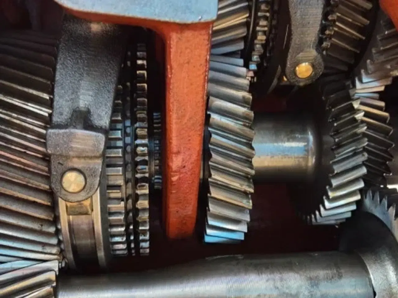 Billede 23 - Deutz Agrotron 90 Gearkasse 04423267