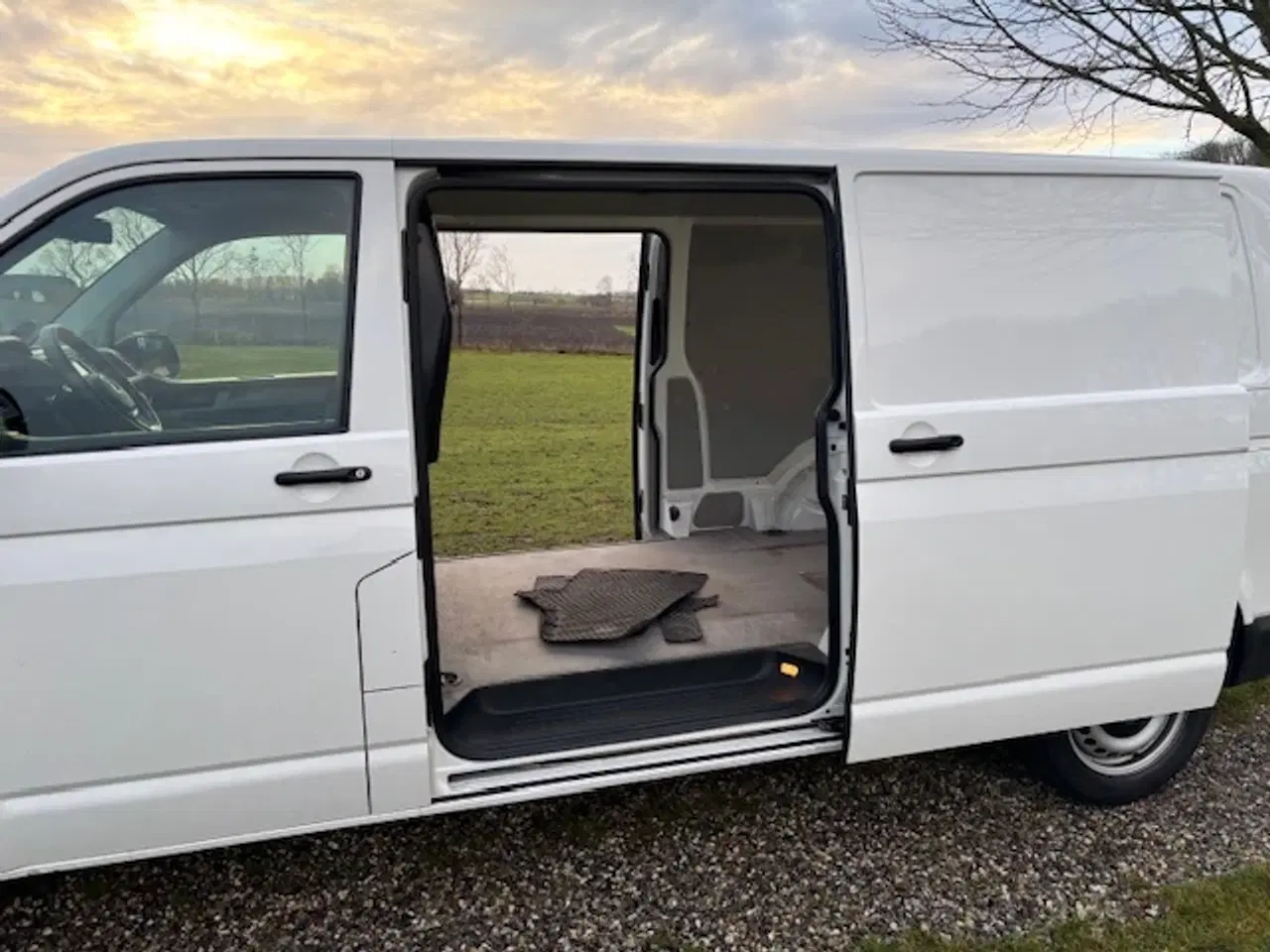 Billede 5 - VW Transporter 2,0 TDi 150 Kassevogn DSG lang d Ny