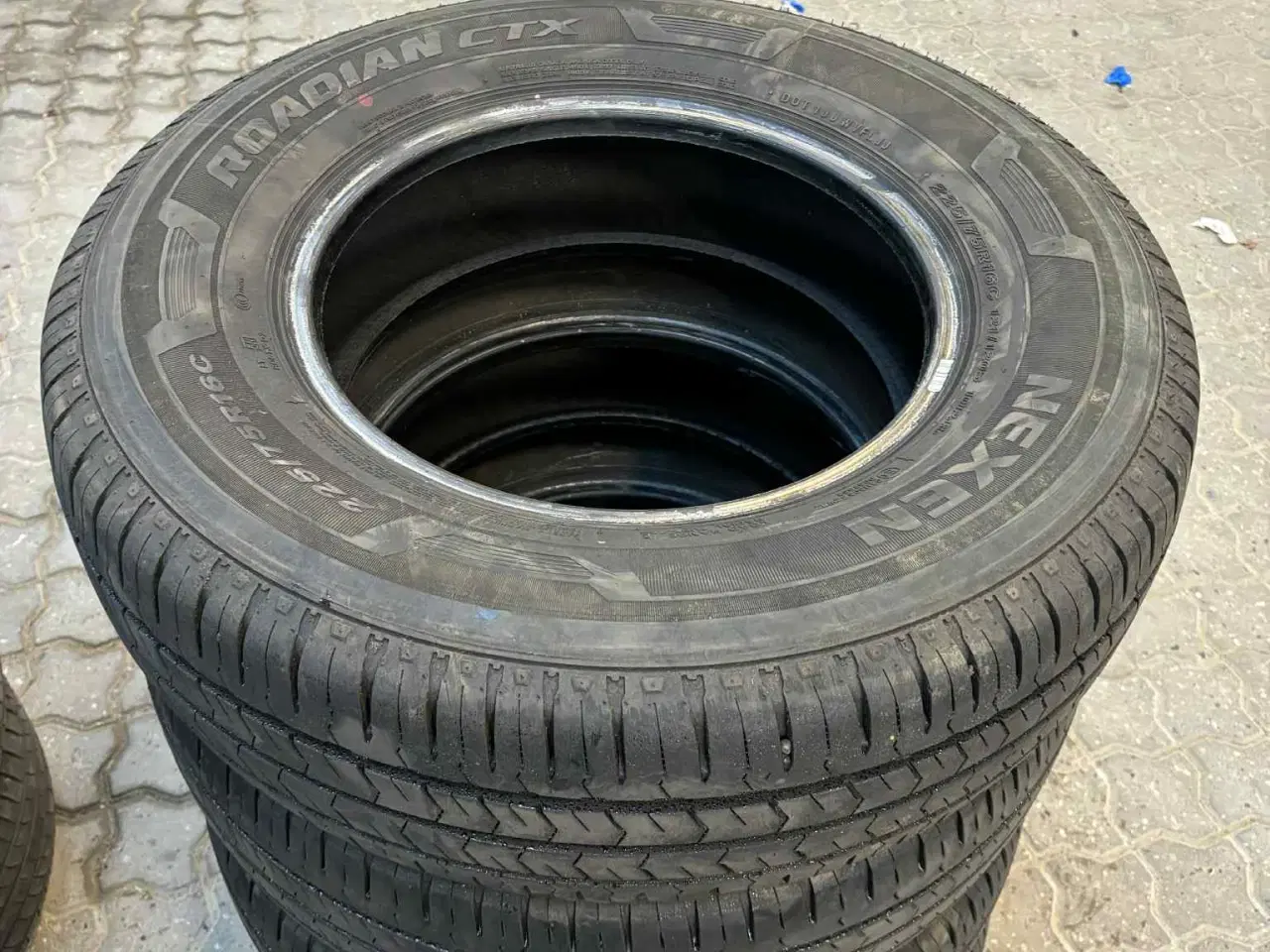 Billede 2 - Sommerdæk i forskellige str.